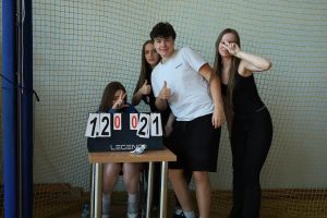 DzS-74