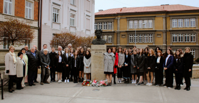 20 kwietnia 2022 r. – Dzień Patrona szkoły i 20-lecie odsłonięcia pomnika Jana Szczepanika