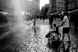 Miejskie kontrasty - Fotografia miesiąca - Luty