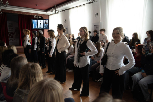 „Trzy ubiory i jedna historia” - pokaz mody