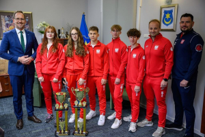 Spotkanie prezydenta z przedstawicielami Tarnowskiego Klubu Sportowego Kyokushin Karate