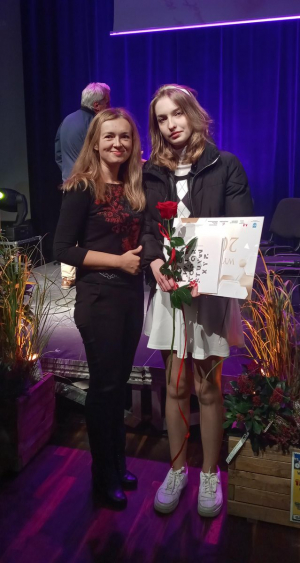 Uczennica klasy 2tf laureatką konkursu poetyckiego!
